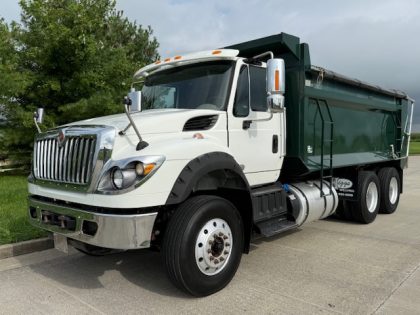 2016 International 7600 Tandem Dump Truck
