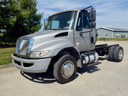 2019 International 4300 Cab & Chassis