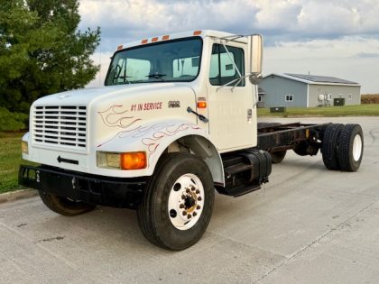 1998 International 4900 Chassis